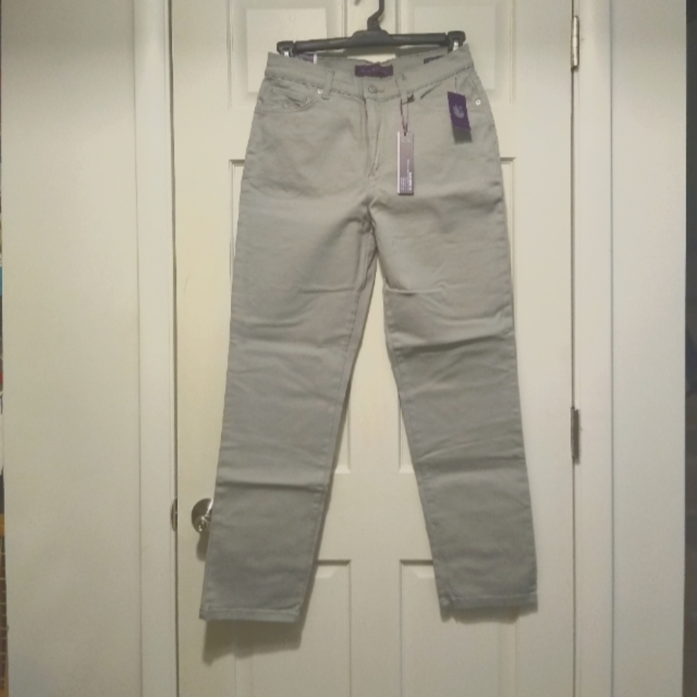 Gloria Vanderbilt Amanda Jeans
